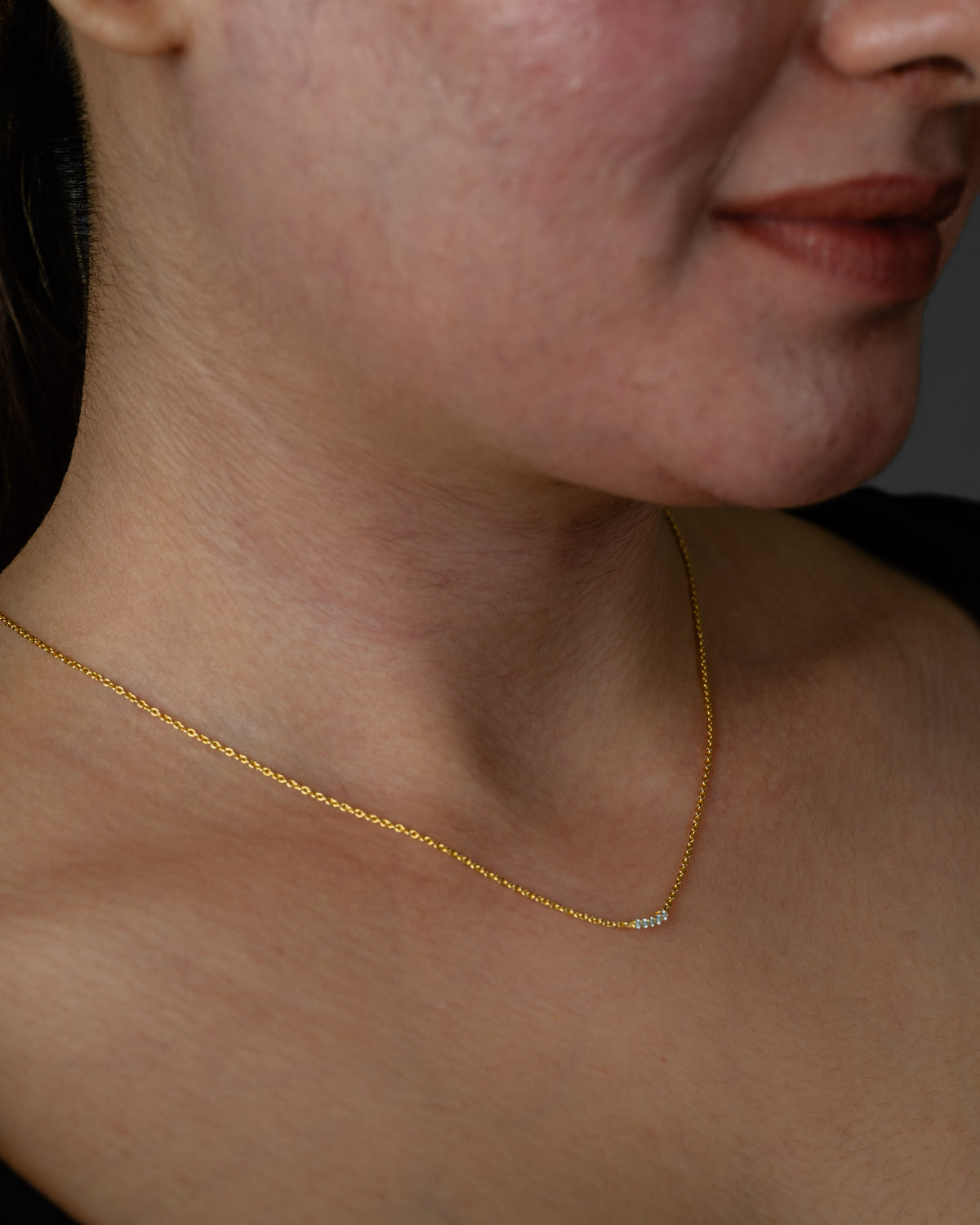 CURVE LINE PENDANT CHAIN