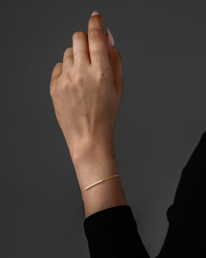 CURVE LINE BRACELET