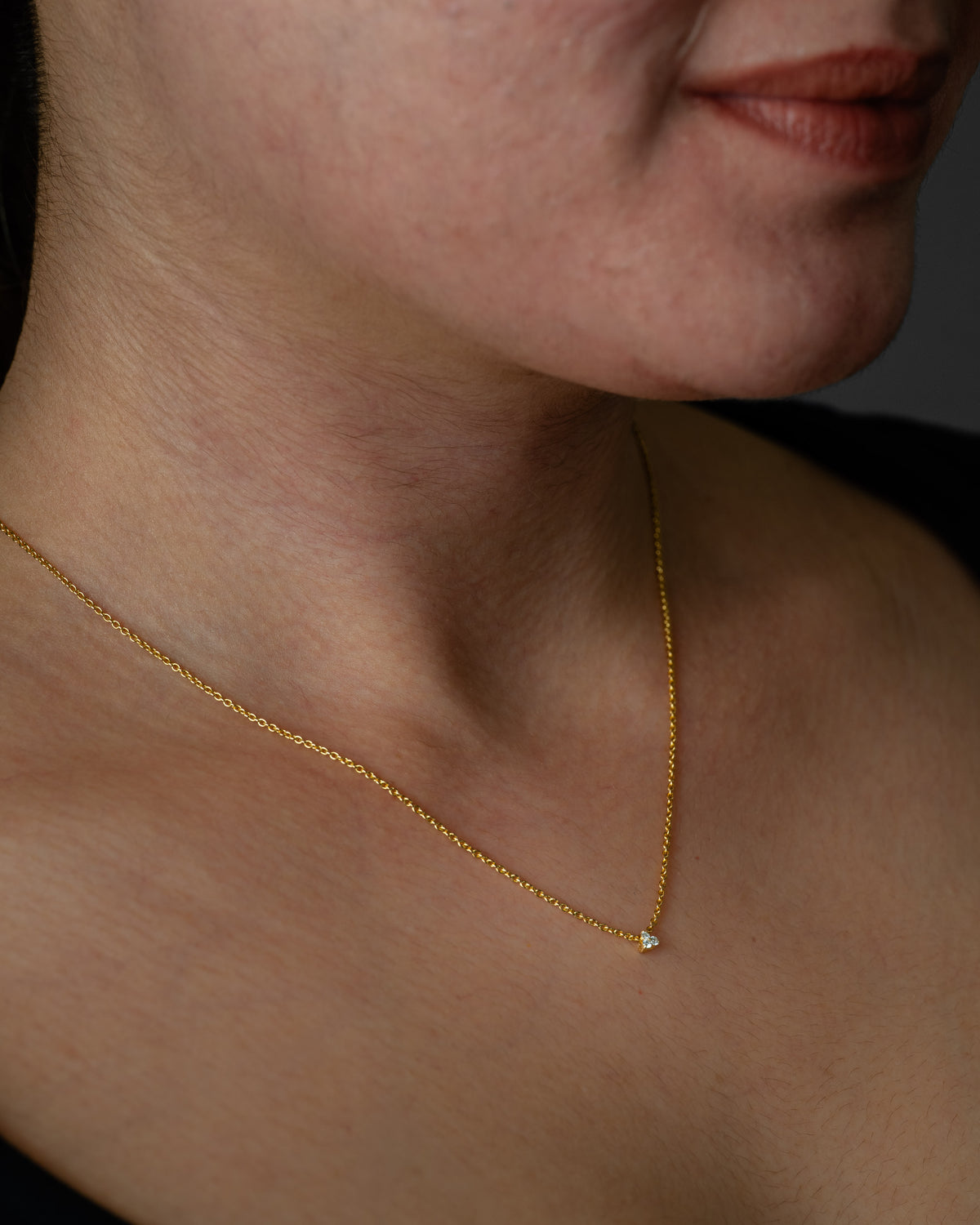 TRIANGLE PENDANT CHAIN