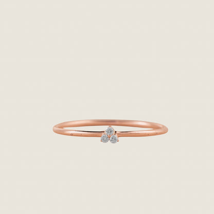 TRIANGLE RING