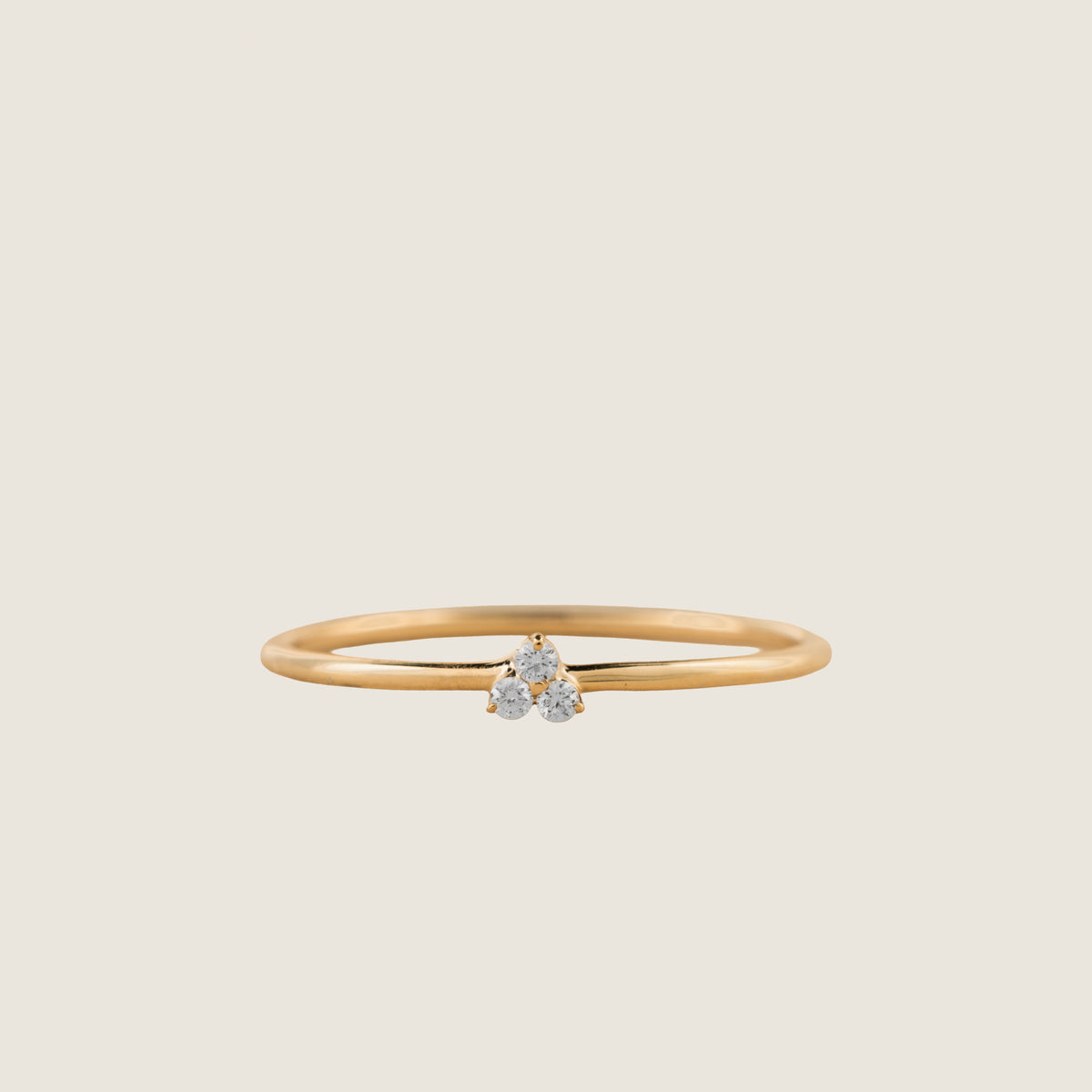 TRIANGLE RING